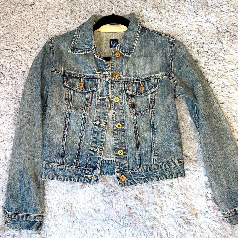 XS Distressed GAP Denim Jacket